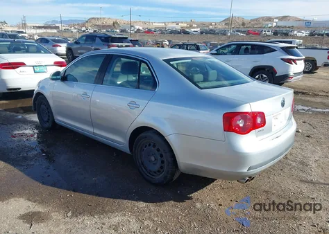 2005 Volkswagen Jetta 2.5 из США, поврежденный, VIN 3VWRG71KX5M648264